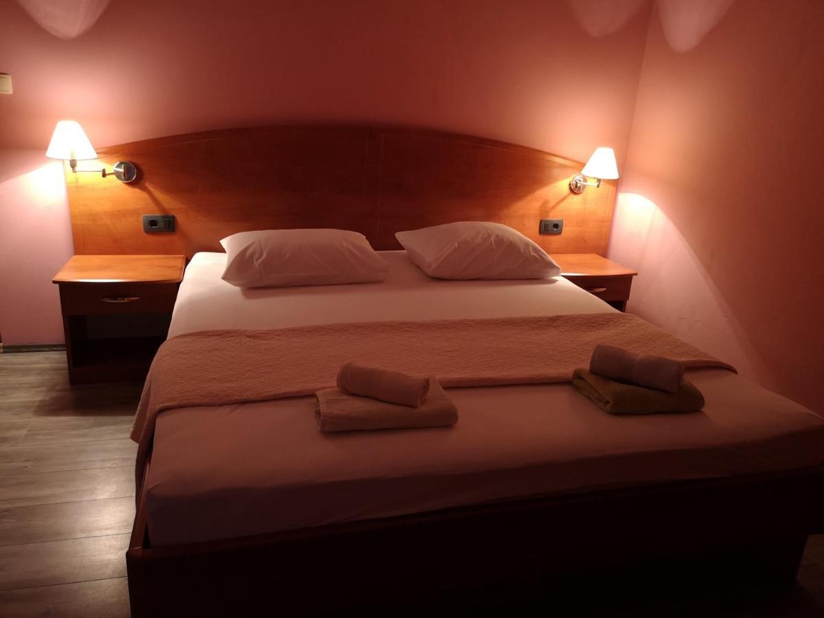 Apartmani Olivera 2 Supetarska Draga Room photo